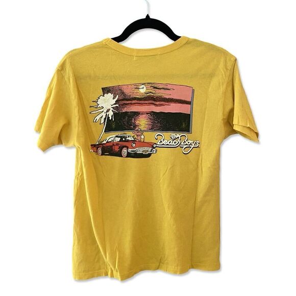 Daydreamer Yellow The Beach Boys 1963 Ringer Tee Band Tour Rock NWOT Sz XS - Picture 5 of 10